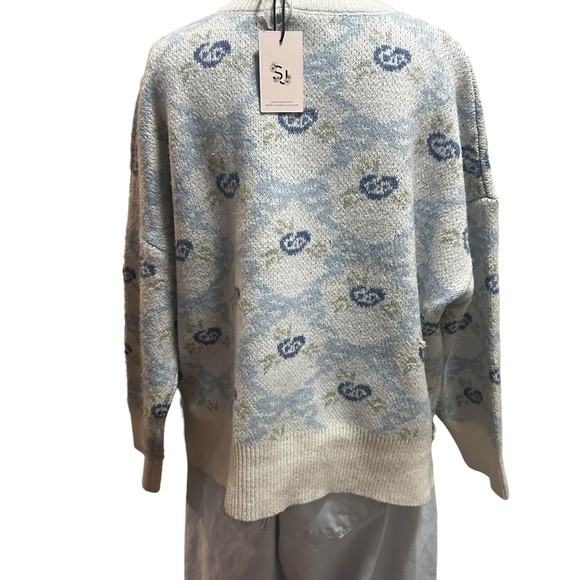 Sincerely Jules Bow Floral Oversized Sweater size Medium New - Picture 4 of 7